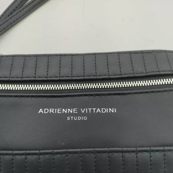 Adrienne Vittadini Studio Black Double Compartment Zip Wristlet Wallet/Clutch - Picture 2 of 8